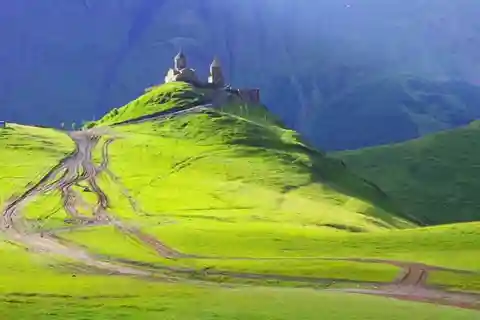 Ananuri, Gudauri, and Kazbegi Private Tour