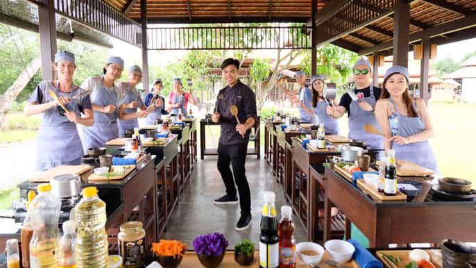 chiang mai authentic thai cooking class and farm visit