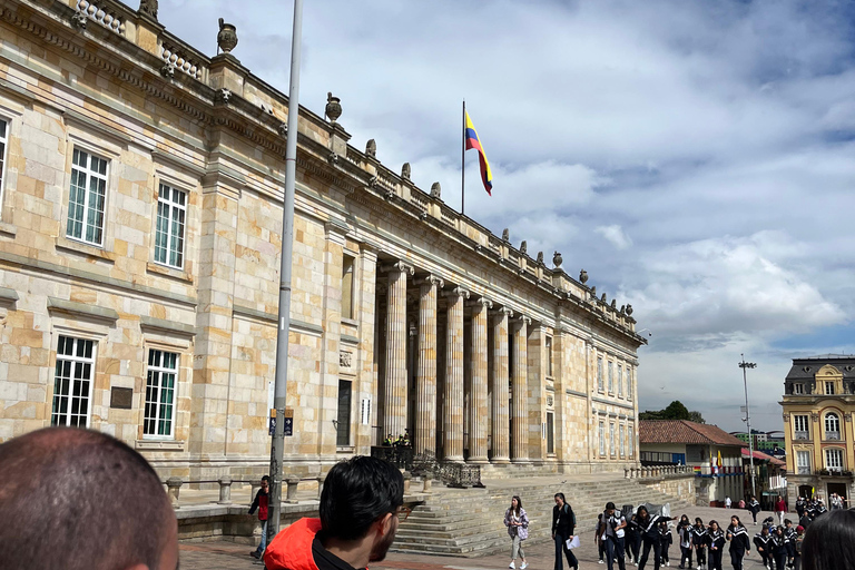 Bogotá: Centro Histórico y Graffiti Tour a pie compartido