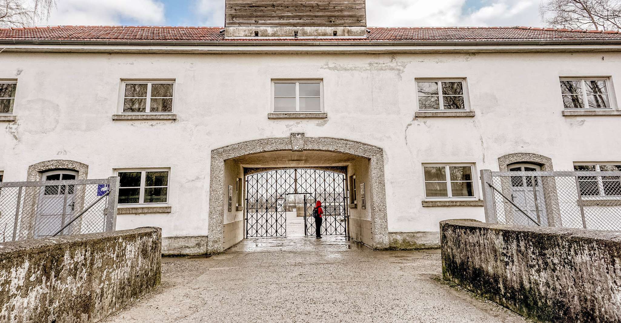 From Munich: Dachau Memorial Site Day Tour photo 8