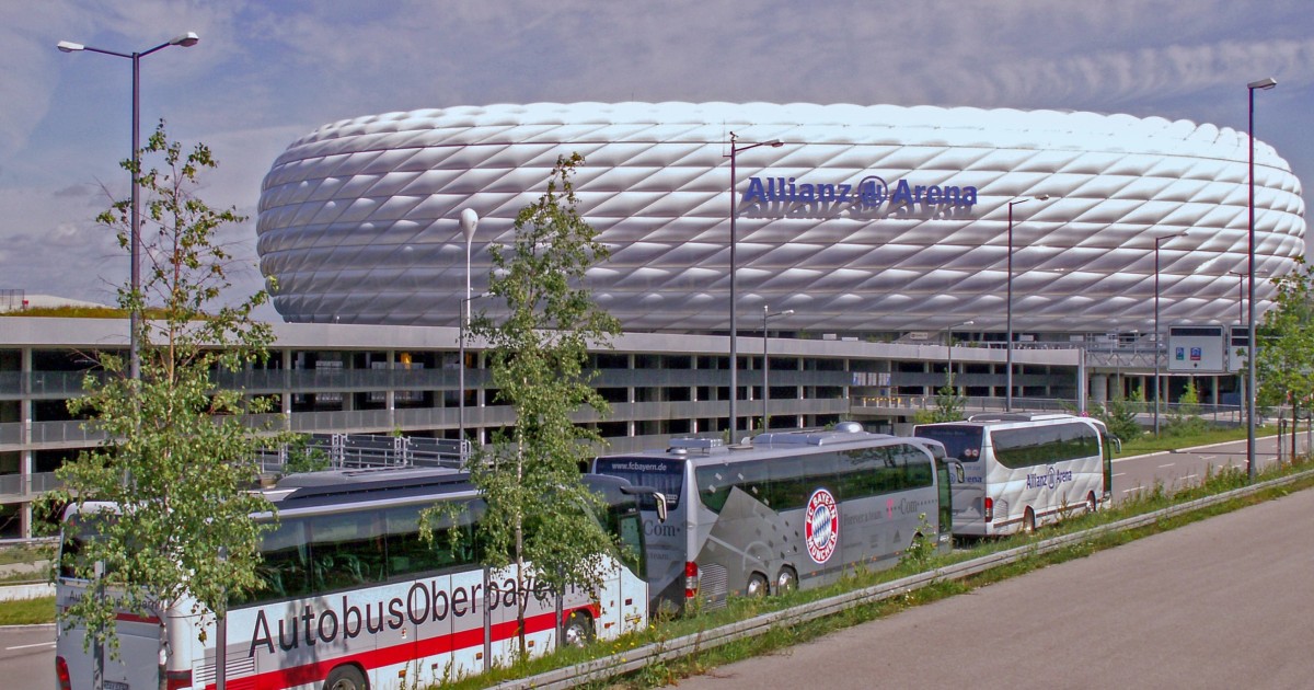 Fussball Arena München : 4 Rang In Der Allianz Arena Munchen Mit Modernisierung Online Petition ...