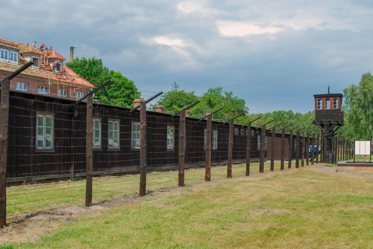 Camp de concentration de Stutthof: visite guidée privée de 5 heuresTour privé norvégien ou suédois