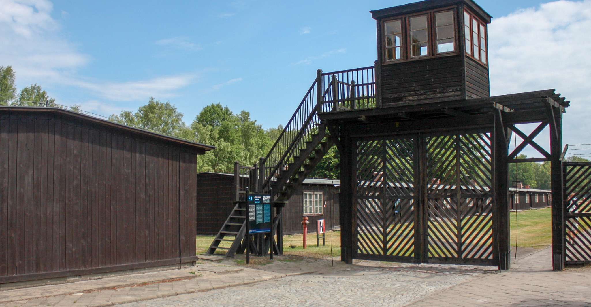 Campo de concentración Stutthof, Tour guiado con transporte - Hizvo