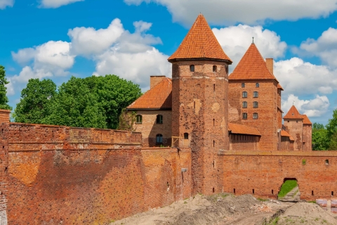 From Gdansk: 6-Hour Malbork Castle Tour Malbork Castle - private tour from Gdansk (6h)