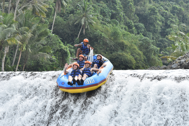 Telaga Waja River: Rafting Expedition z bufetem lunchowymRzeka Telaga Waja: Spływ tratwami i rurami