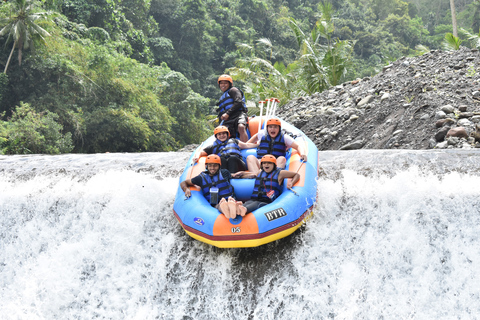 Telaga Waja River: Rafting Expedition z bufetem lunchowymRzeka Telaga Waja: Spływ tratwami i rurami