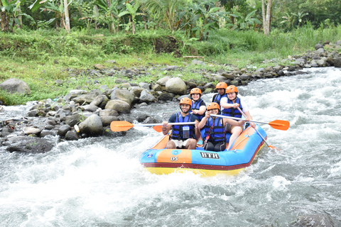 Telaga Waja River: Rafting Expedition z bufetem lunchowymRzeka Telaga Waja: Spływ tratwami i rurami