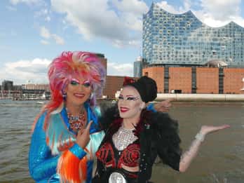 Hamburg: Party-Hafenrundfahrt mit Olivia Jones Hamburg: Party-Hafenrundfahrt mit Olivia Jones