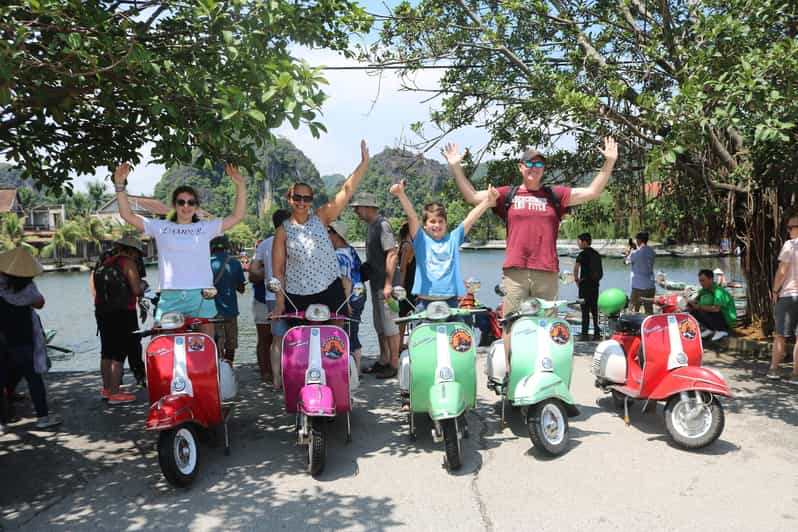 Hanoi 4,5-Stunden-Vespa-Tour Stadtrundfahrt