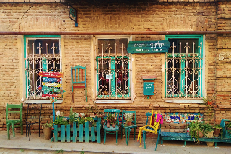 Authentic and secret Tbilisi – Private tour (price for 1 to 3 people)