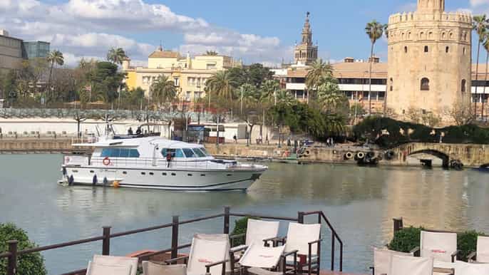 alcázar guided tour and boat trip
