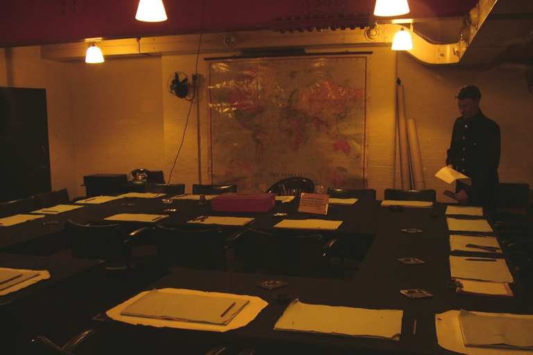 London: 30 Top Sights and Churchill War Rooms Tour Group Tour