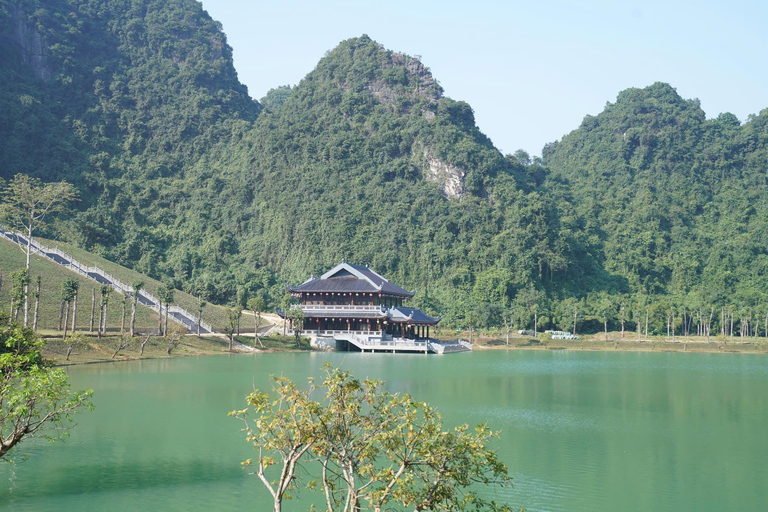Ninh Binh: Hà Nội by VIP Limousine