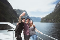 Milford Sound, Nature Cruise op een moderne catamaran - Housity