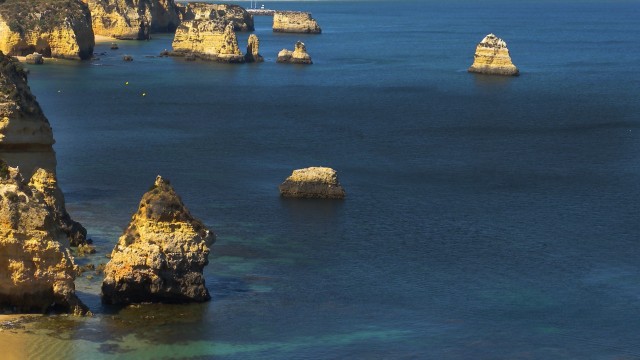 Visit Lagos Cave and Grotto Trip by Boat in Algarve