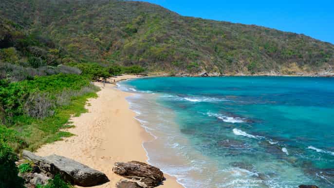 santa marta cristal beach daytrip