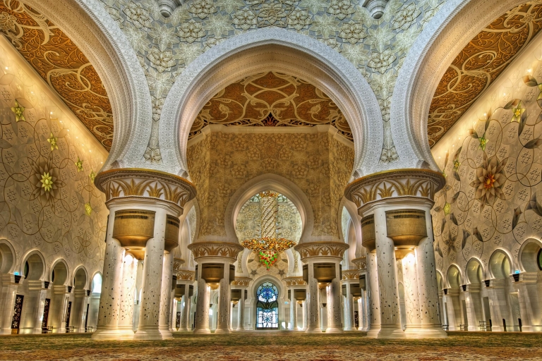 Dubái: tour de la Gran Mezquita Sheikh Zayed con fotógrafoTour guiado compartido con sesión de fotos y recogida hotel