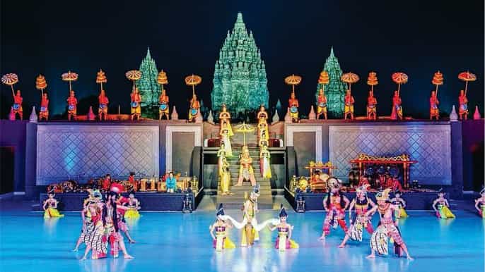 ramayana ballet dance at the prambanan temple