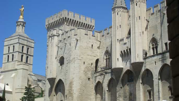 from marseille port to avignon and chateauneuf du pape