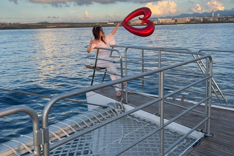 Jeju: Yacht Tour with Optional Sunset or Haenyeo Experience Sunset Tour