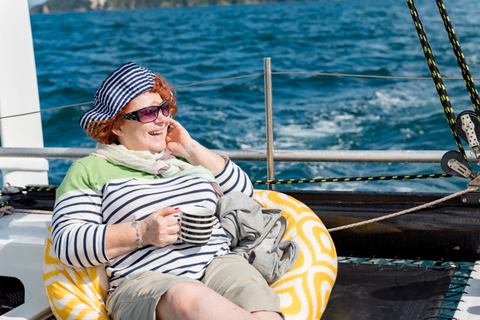 Desde Paihia: Crucero en velero por las islas con comida campestreDesde Paihia Crucero en velero Island Hopper con almuerzo campestre