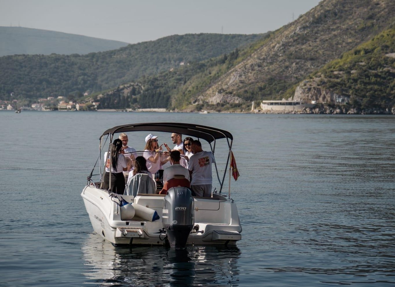 Kotor: Tur til Den Blå Grotte, ubådebasen og Lady of the Rocks