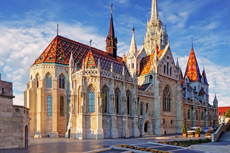 Descubre Budapest: tour privado de 3 o 4 horas en cocheDescubre Budapest: tour privado guiado de 4 horas en coche