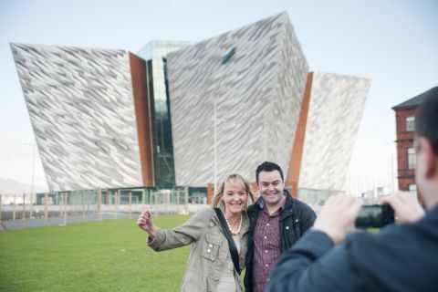 Belfast: City, Giant's Causeway Tour met toegang tot het Titanic Museum