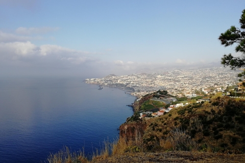 Ab Funchal: Tour nach Garajau mit dem Tukxi
