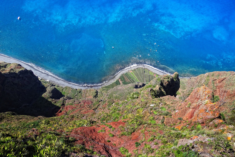 Funchal: Visita guiada particular ao Cabo GirãoMadeira: Excursão guiada ao Cabo Girão ENG/PT/ES