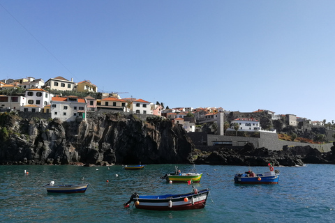 Funchal: Prywatna wycieczka z przewodnikiem Cabo GirãoãoFunchal: Guided Cabo Girão Tour