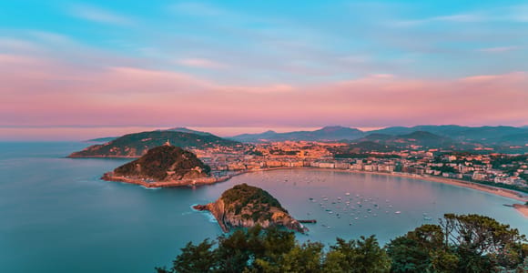San Sebastián: Sunset, Basque culture, and local food tasting