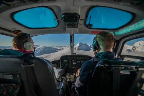 Queenstown: Pilot's Choice Helicopter Tour & Alpine Landing