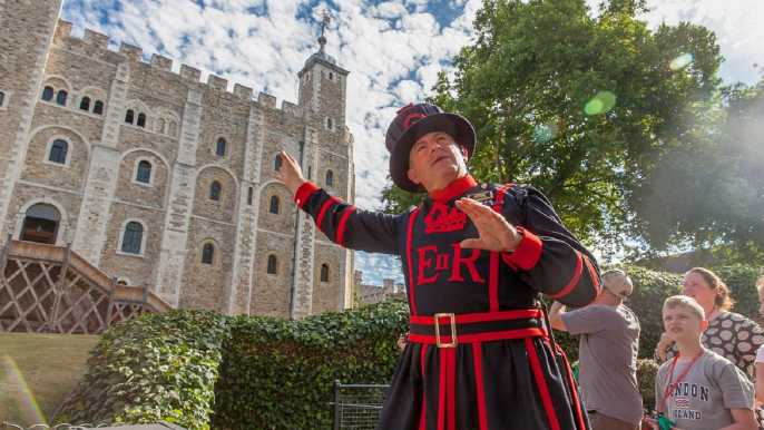 Londres: Tour de acceso anticipado a la Torre de Londres con Beefeater