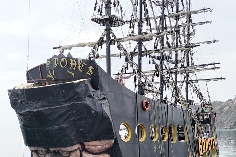 Gonster: gita in barca dei pirati all-inclusive con trasferimentoTour in barca dei pirati tutto compreso con incontro al porto di Kemer