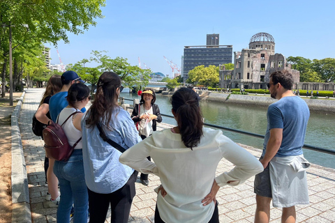 Tour privado de Hiroshima y Miyajima con guía titulado