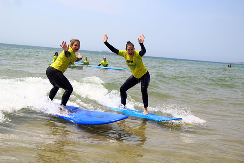 Lissabon: Surfkurs am Strand Praia de Carcavelos