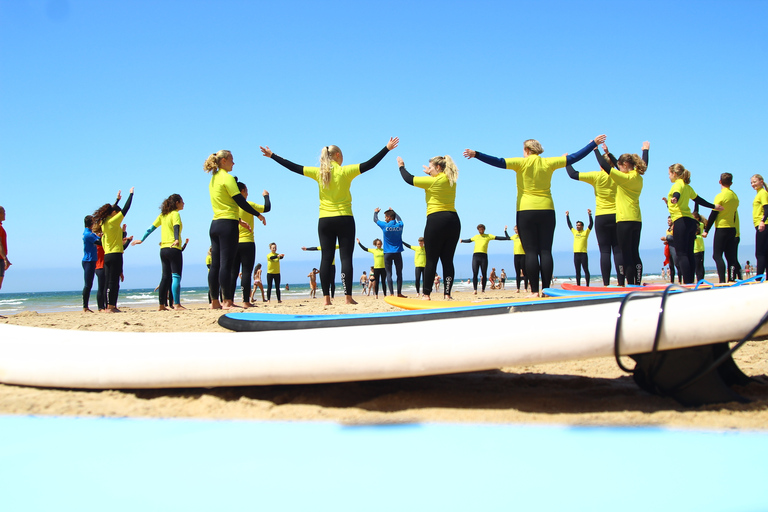 Lissabon: Surfkurs am Strand Praia de Carcavelos