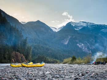Von Squamish: Zweitägige Wildwasser-Rafting-Expedition Von Squamish: Zweitägige Wildwasser-Rafting-Expedition