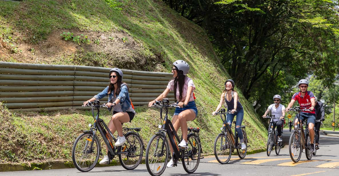 Medellín: City Tour by Electric Bike with Fruit & Coffee