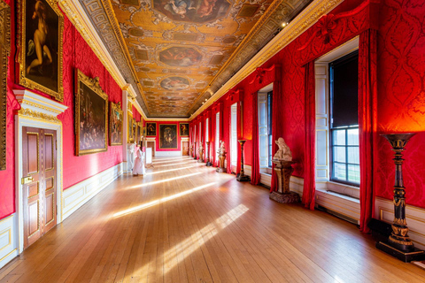 London: Kensington Palace Tour, Guard Change & Afternoon Tea Shared Tour: Kensington Palace, Guard Change & Afternoon Tea