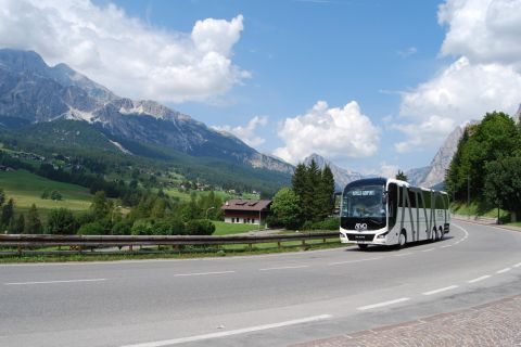 Direct Coach Venice Airport or Mestre to Cortina
