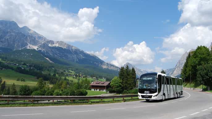 direkte busverbindung vom flughafen venedig oder mestre nach cortina