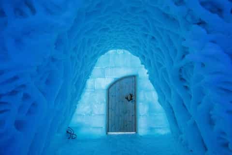 Tromsø: Ice Domes Guided Tour and Reindeer Visit