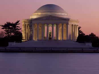 D.C. in der Dämmerung: Nachttour durch die National Mall D.C. in der Dämmerung: Nachttour durch die National Mall