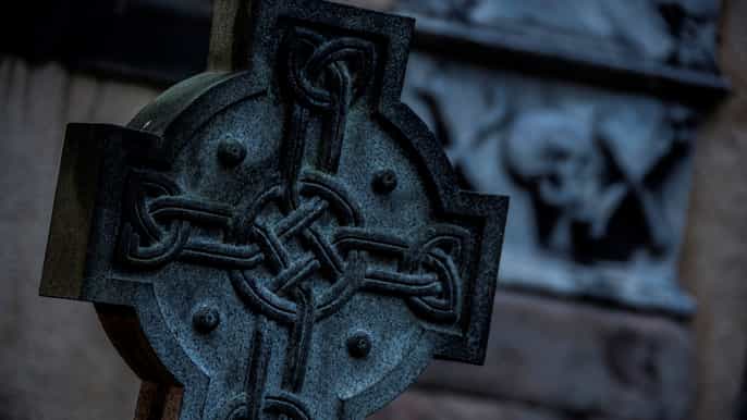 edinburgh underground vaults graveyard evening tour