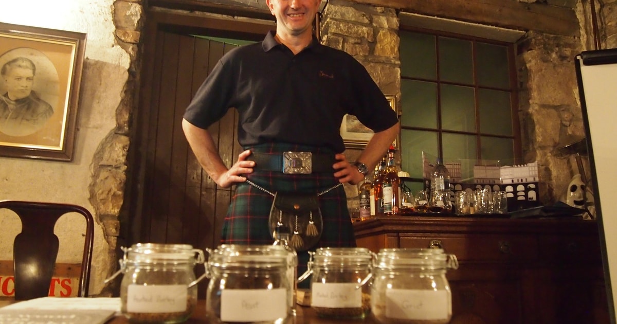 Edinburgh Rundvisning i whiskyens historie med smagning i lille gruppe