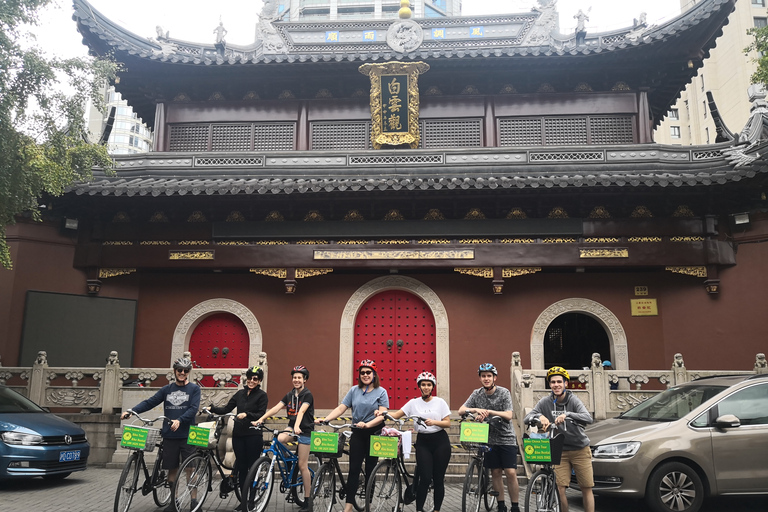 Shanghai: Herb Market, Taoist Temple and Tai Chi Bike Tour