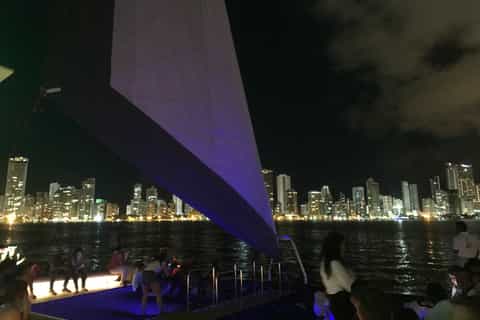 Cartagena de Indias: 2-Hour Sunset Cruise