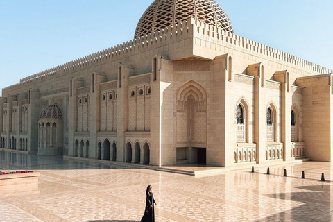Muscat: Only Girls Private Muscat City Tour With local woman